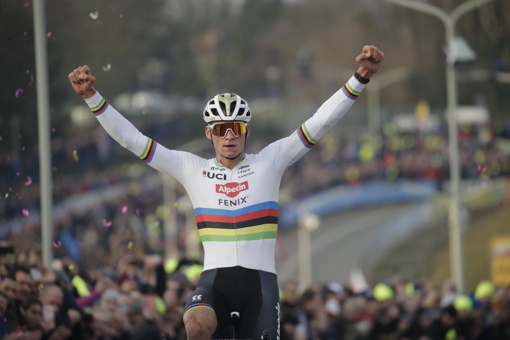 Adrie van der Poel 'Ga er vanuit dat Mathieu meteen meedoet voor overwinning' Wieler Revue Adrie van der Poel 'Ga er vanuit dat Mathieu meteen meedoet voor overwinning' Wieler Revue