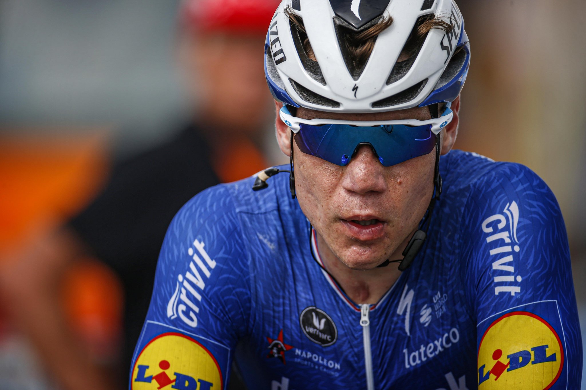 Video Hij is nu écht terug! Fabio Jakobsen wint tweede etappe in Ronde van Wallonië Wieler Revue