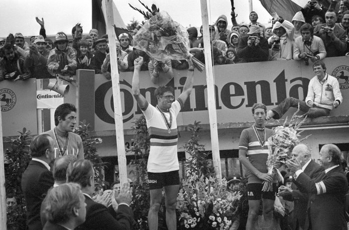 Retro: Gerrie Knetemann verslaat Francesco Moser in strijd om regenboogtrui