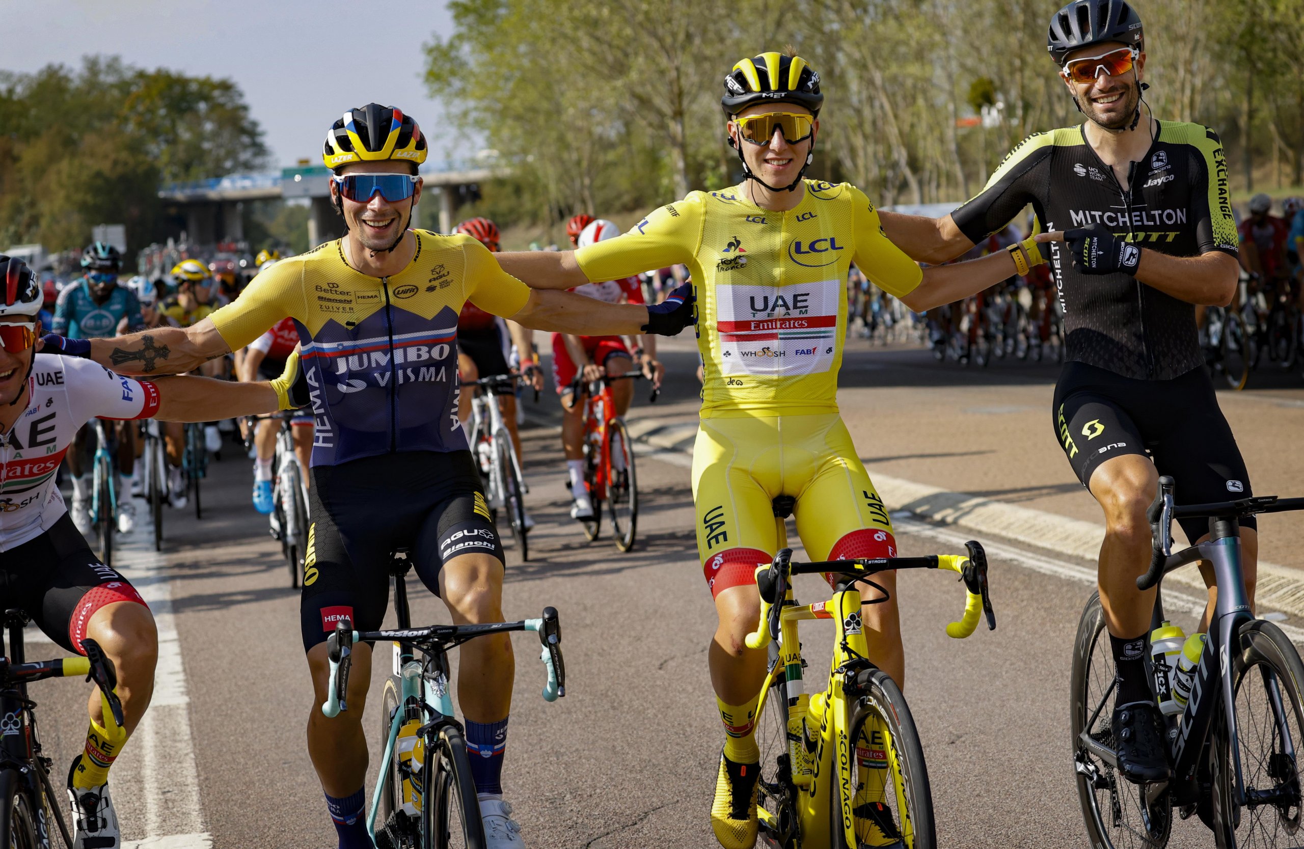 Prijzengeld Tour de France kassa rinkelt bij UAE en JumboVisma Wieler Revue Prijzengeld Tour de France kassa rinkelt bij UAE en JumboVisma Wieler Revue